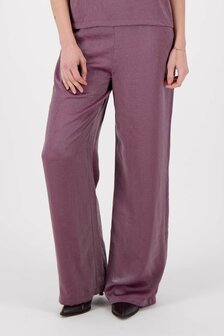 Zusss Wijde satijnen broek aubergine 