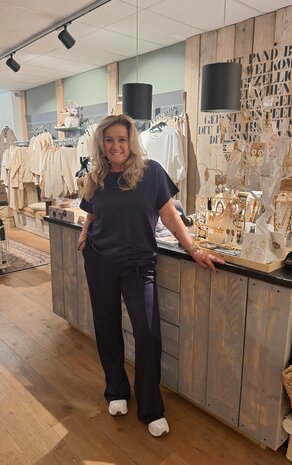 C&S Tess top blue