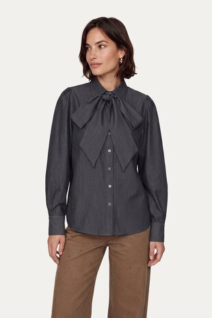 C&amp;S Lissa blouse  denim black