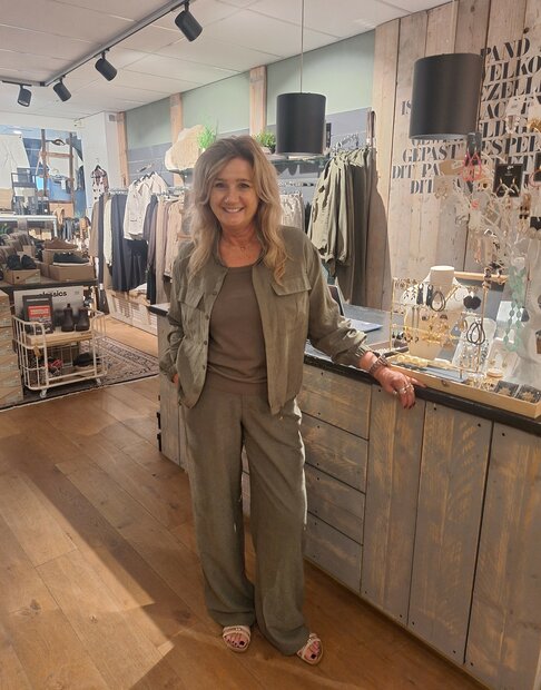 C&amp;S Pernilla pants dark olive 