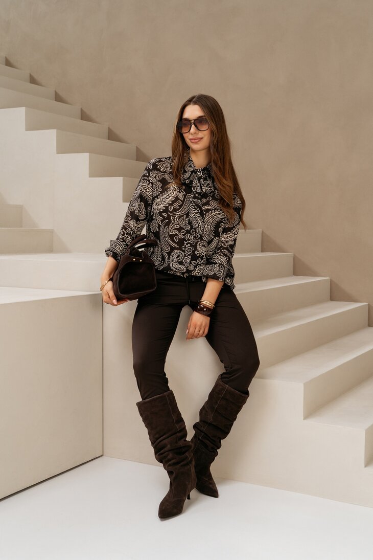 &amp;CO Alisha dark chocolate