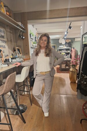 Mi piace broek straight taupe