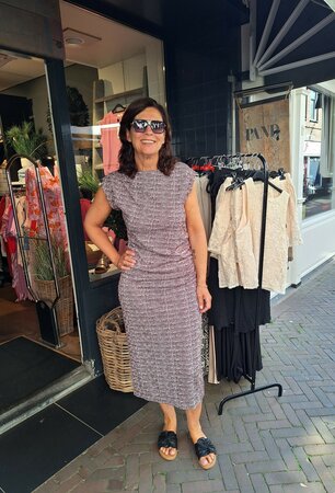 Zusss Jersey jurk met grafische print wit/port